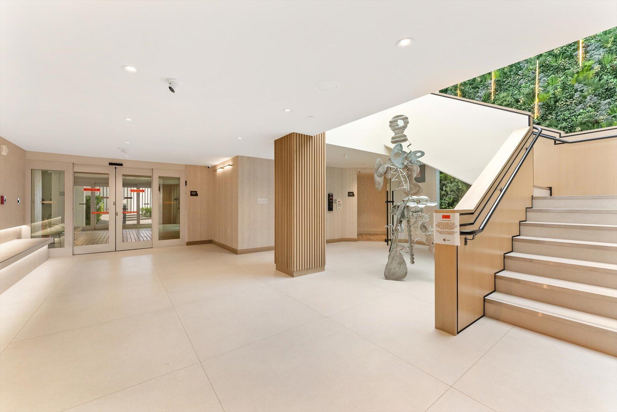 800 South Ocean Boulevard, Unit 303 Boca Raton, FL 33432 - Photo 35 of 49 a view of entryway and hall