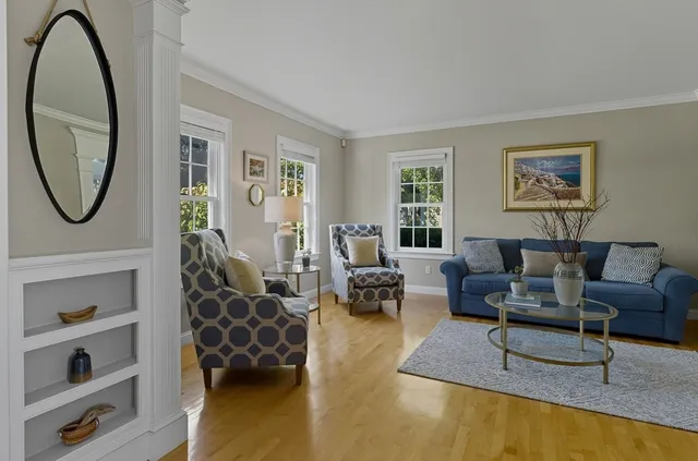a view of a hallway with closet
