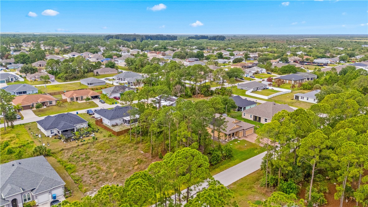 482 Oldenberg Street Southwest Palm Bay, FL 32908 - Photo 14 of 22