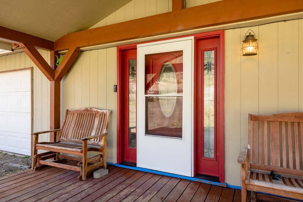 9710 Ben Kerns Road Klamath Falls, OR 97601 - Photo 8 of 50 08