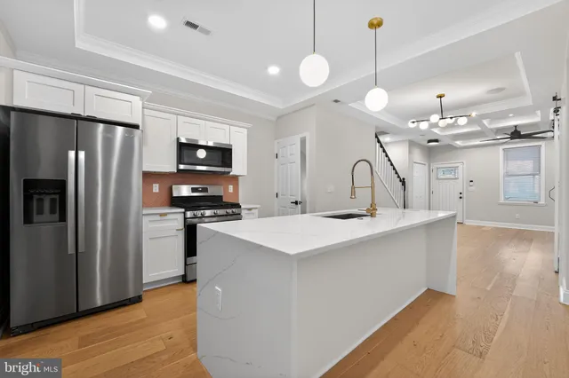 $2,300 | 2612 Loyola Northway, Baltimore, MD 21215