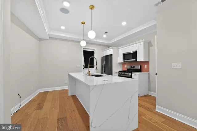 $2,300 | 2612 Loyola Northway, Baltimore, MD 21215