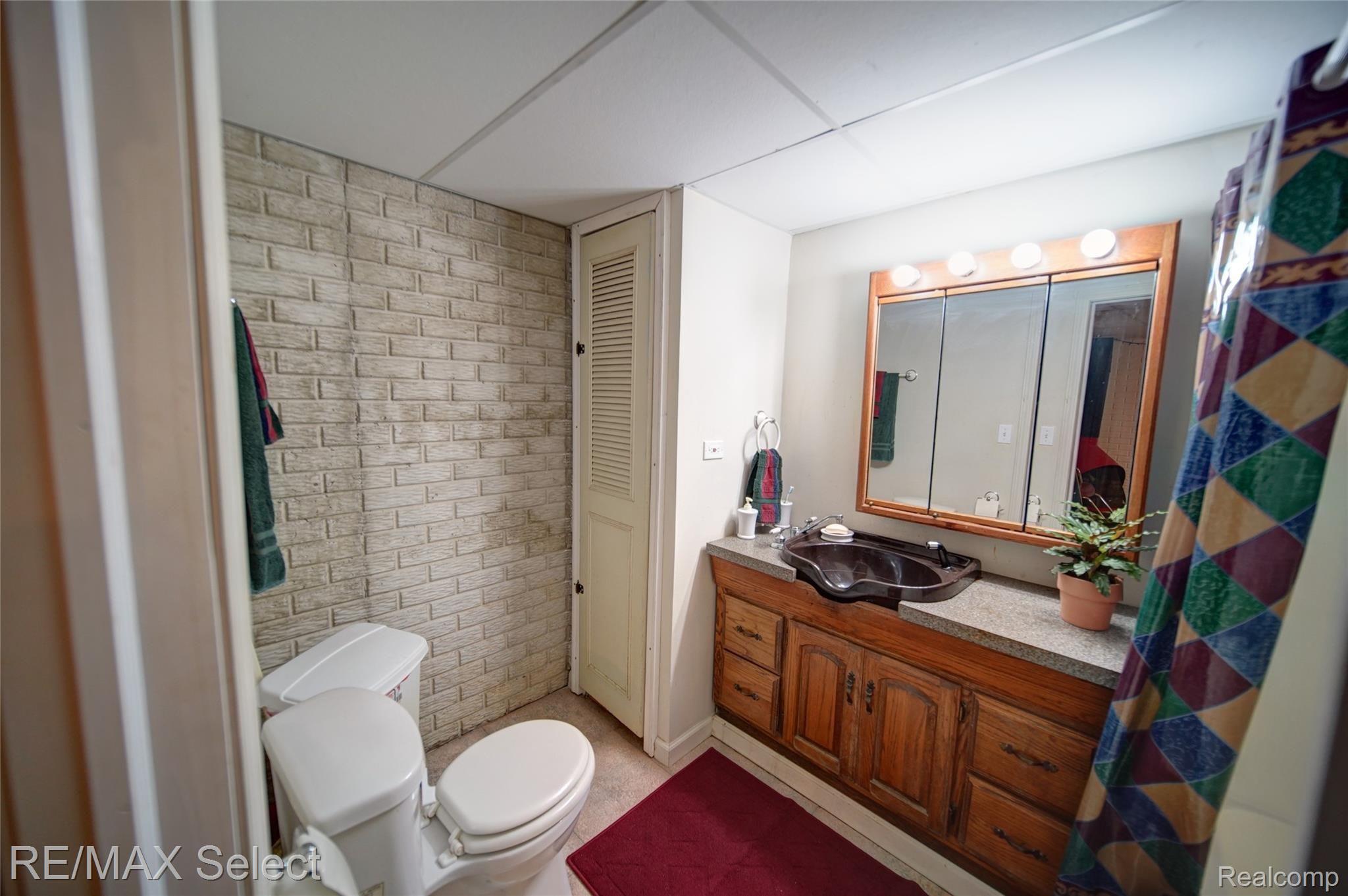 4045 East Carpenter Road Flint, MI 48506 - Photo 46 of 50 5413 N McKinley 120.jpg
