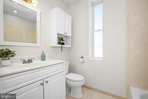 $524,900 | 304 Q Street Northwest, Unit 4, Washington, DC 20001