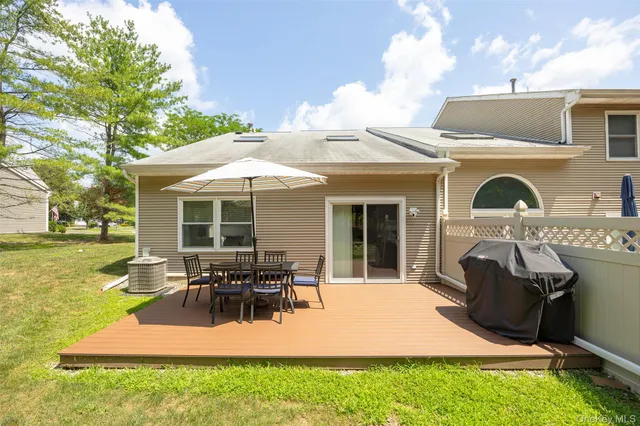 $440,000 | 3 Deer Crossing Drive, Fishkill, NY 12524