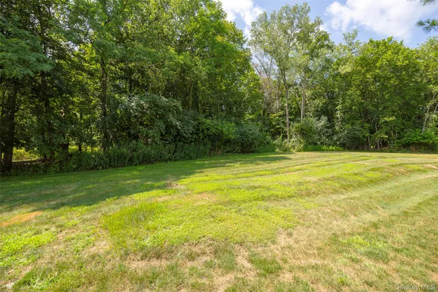 $440,000 | 3 Deer Crossing Drive, Fishkill, NY 12524