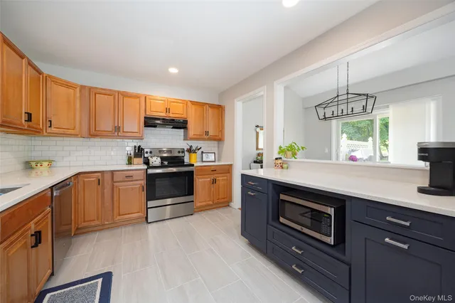 $440,000 | 3 Deer Crossing Drive, Fishkill, NY 12524