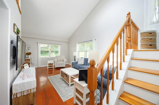 $440,000 | 3 Deer Crossing Drive, Fishkill, NY 12524