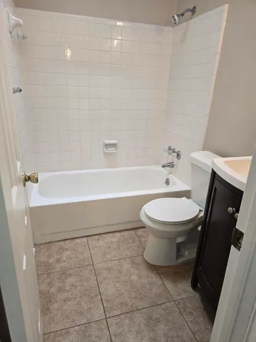 a view of entryway with a small space