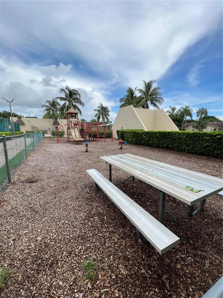 23314 Southwest 54th Way, Unit E Boca Raton, FL 33433 - Photo 4 of 69