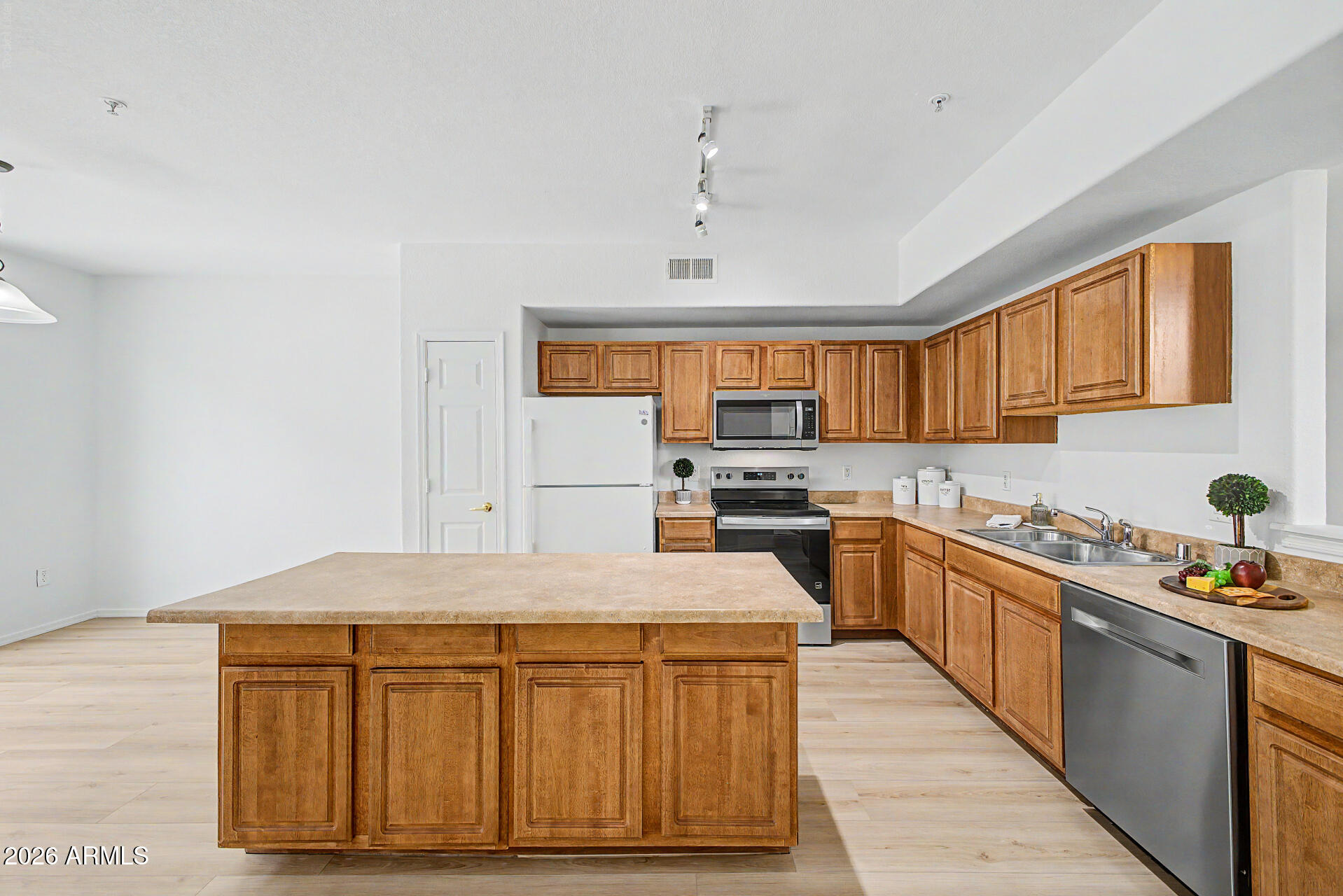 18250 North Cave Creek Road, Unit 137 Phoenix, AZ 85032 - Photo 17 of 43 17 - Cave Creek