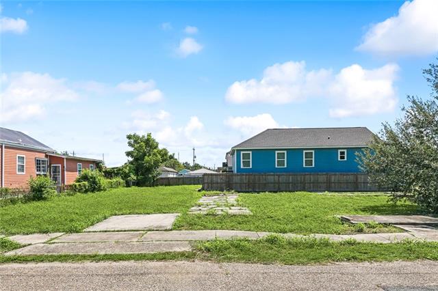 2405 St Roch Avenue New Orleans, LA 70117 - Photo 2 of 7