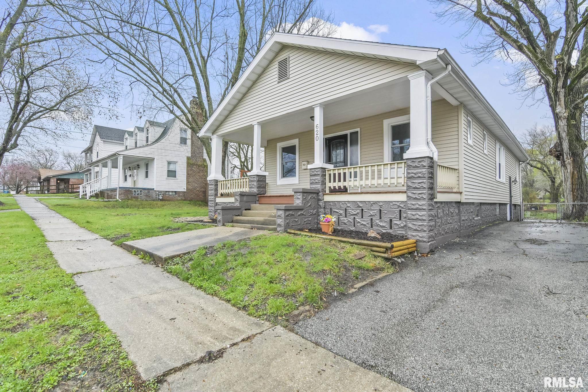 620 East Keys Avenue Springfield, IL 62702 - Photo 3 of 34