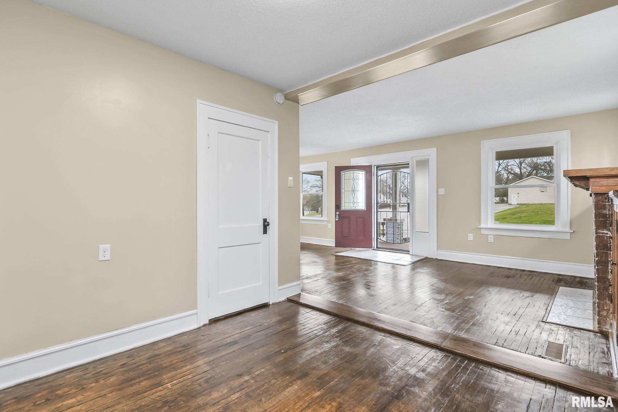 620 East Keys Avenue Springfield, IL 62702 - Photo 10 of 34