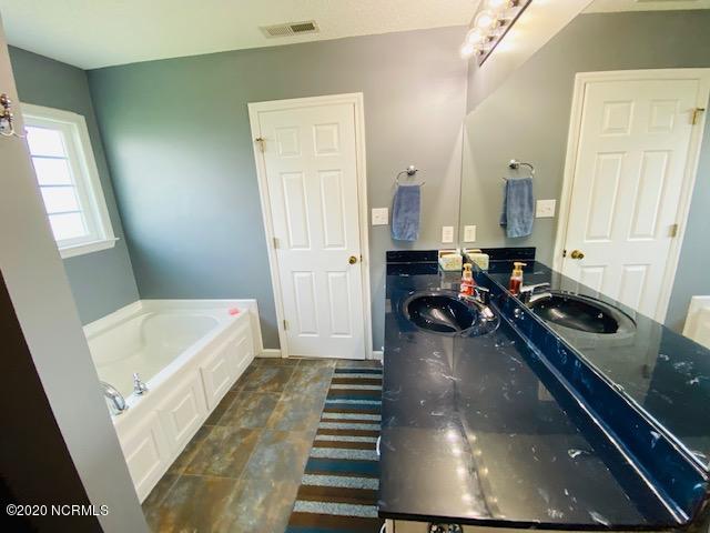 310 Newport Loop Road Newport, NC 28570 - Photo 20 of 47 IMG_6707