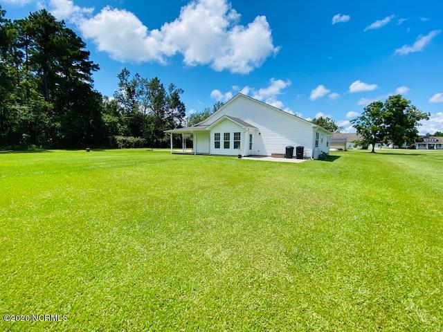 310 Newport Loop Road Newport, NC 28570 - Photo 33 of 47 Side