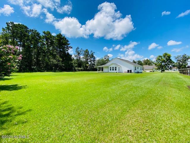 310 Newport Loop Road Newport, NC 28570 - Photo 34 of 47 Side Yard