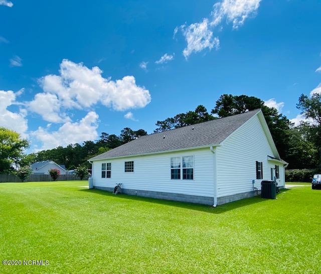 310 Newport Loop Road Newport, NC 28570 - Photo 40 of 47 Back