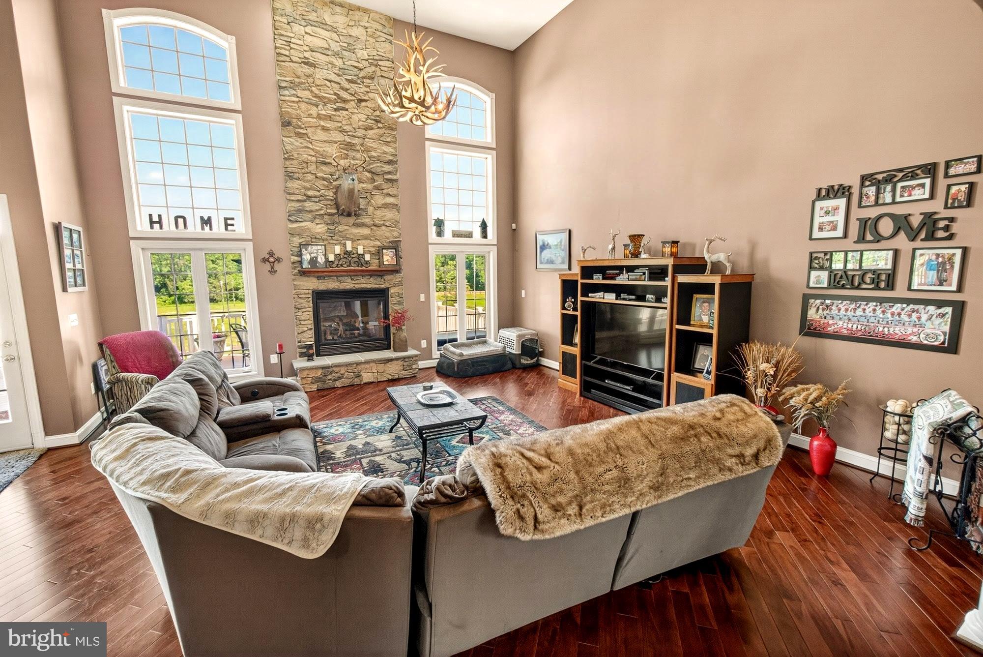 15512 Mount Nebo Road Poolesville, MD 20837 - Photo 37 of 125 Unbelievable two-story family room!