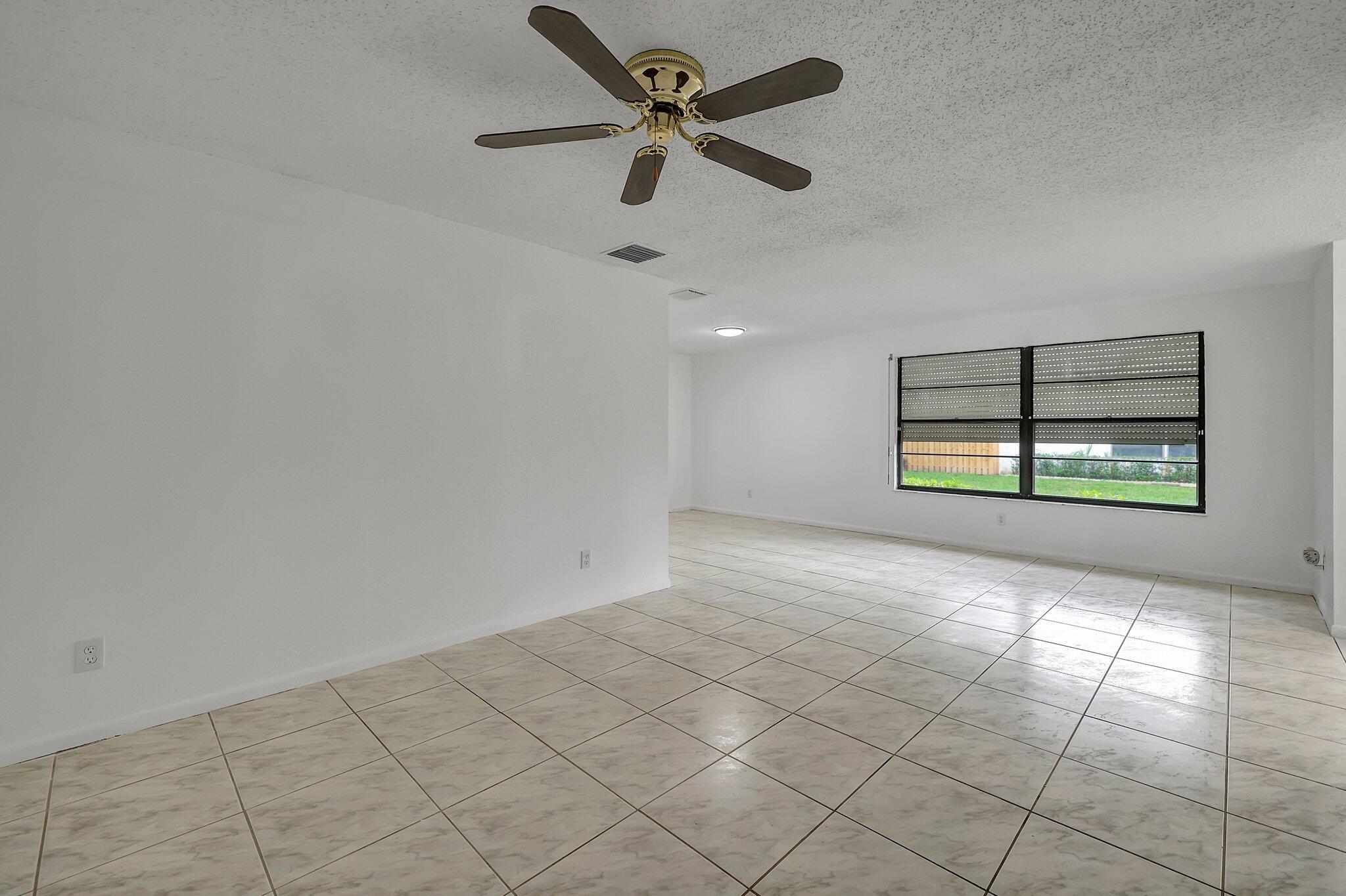 2050 Colonial Road, Unit 6 Fort Pierce, FL 34950 - Photo 11 of 21 open space window
