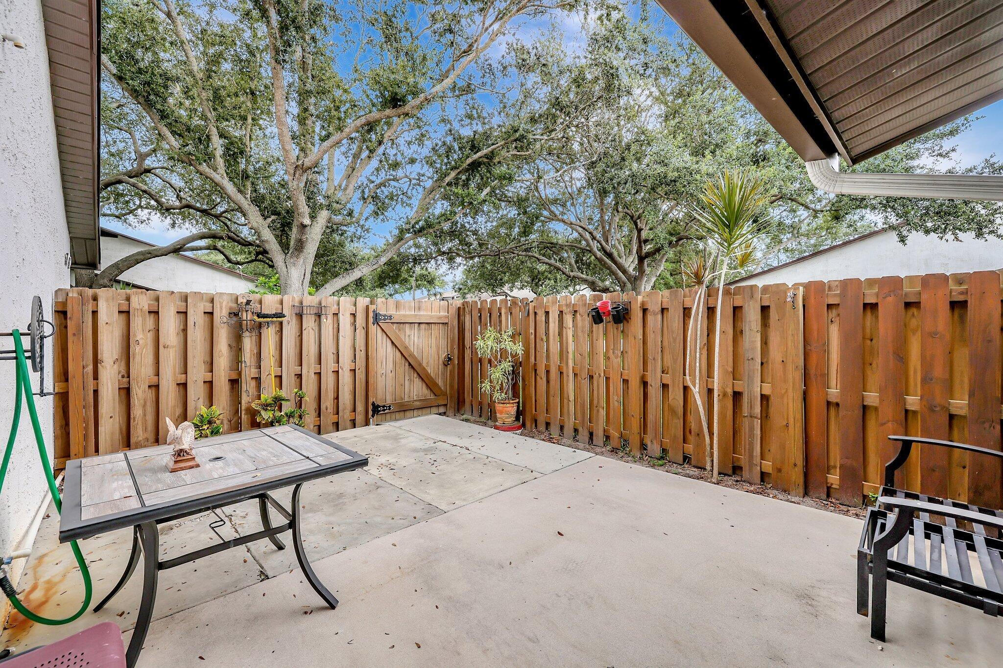 2050 Colonial Road, Unit 6 Fort Pierce, FL 34950 - Photo 5 of 21 patio angle