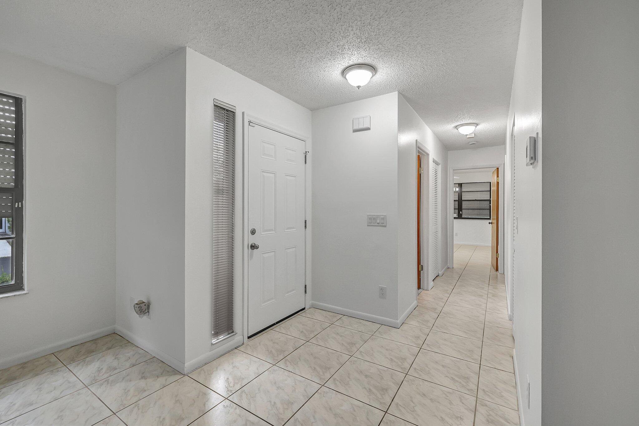 2050 Colonial Road, Unit 6 Fort Pierce, FL 34950 - Photo 10 of 21 entry