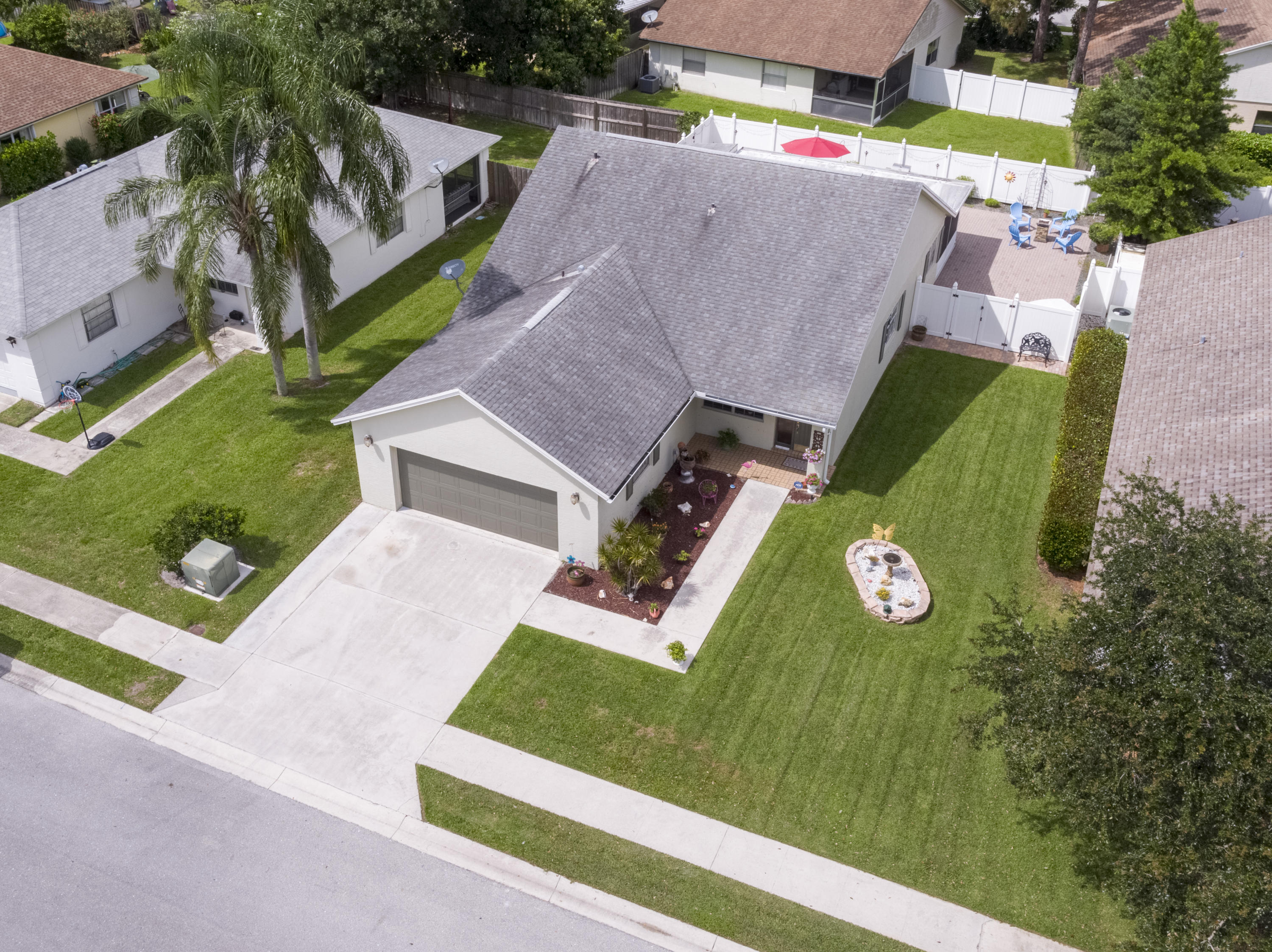 124 Raintree Trail Jupiter, FL 33458 - Photo 4 of 24 124 Raintree Trail Jupiter FL-print-006-