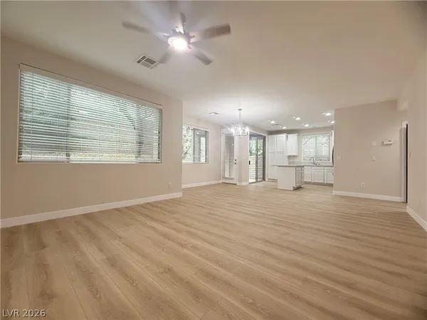 $2,500 | 11904 Amistoso Lane, Las Vegas, NV 89138