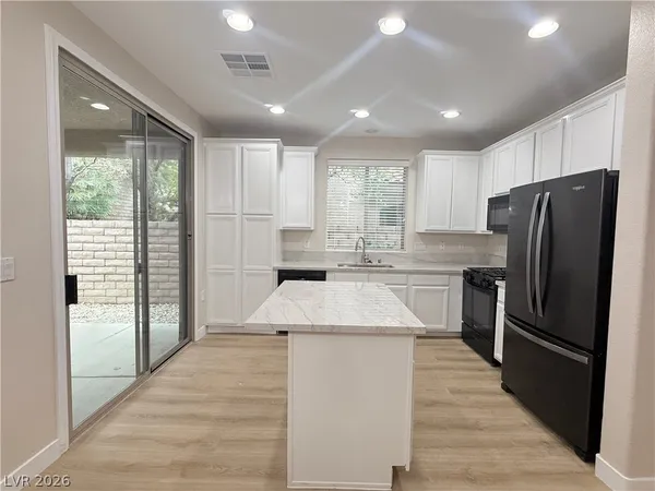 $2,500 | 11904 Amistoso Lane, Las Vegas, NV 89138