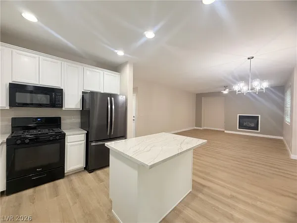 $2,500 | 11904 Amistoso Lane, Las Vegas, NV 89138