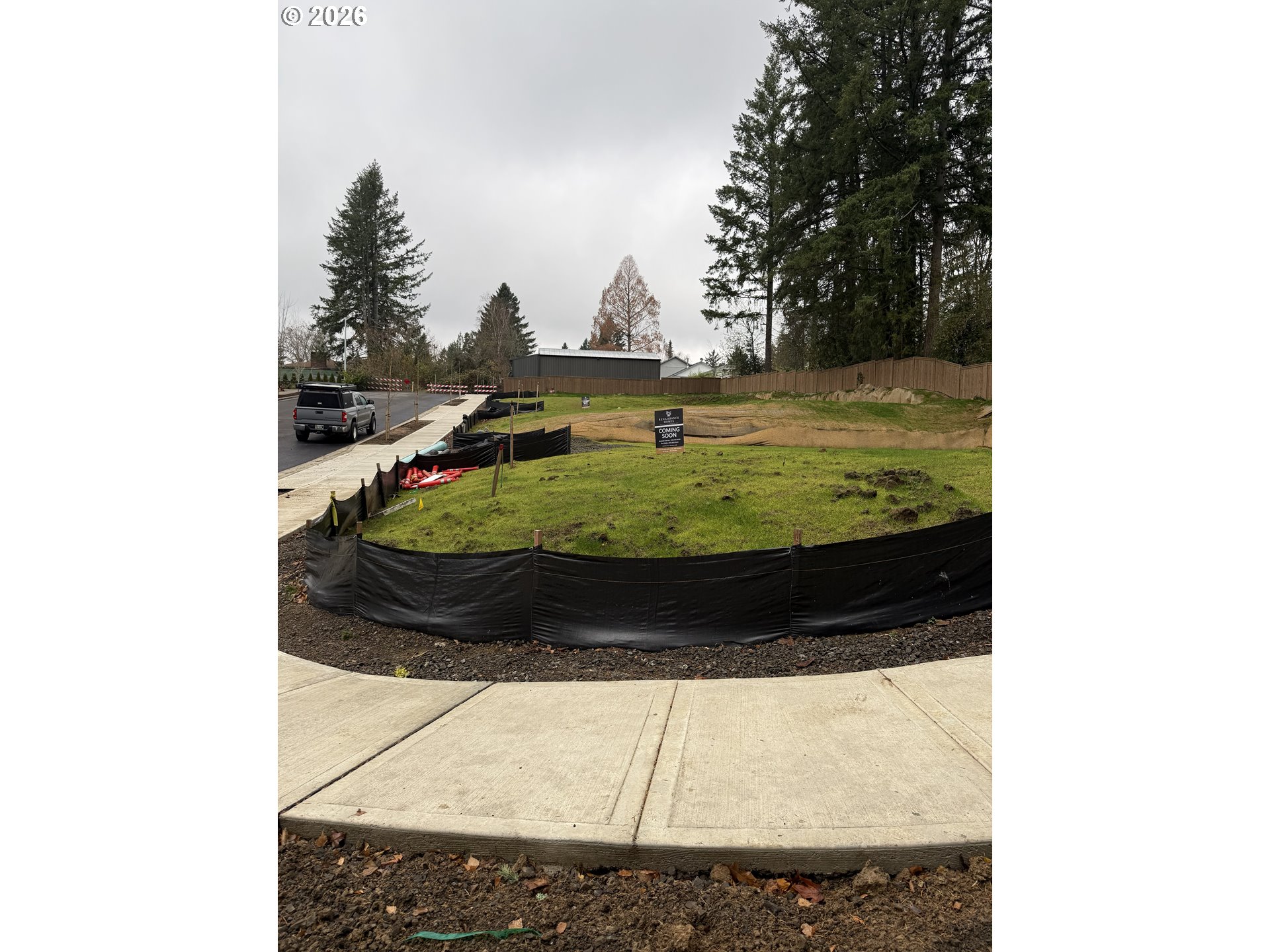 462 Southwest 95th Portland, OR 97225 - Photo 1 of 4 a view of a bathtub in a bathroom