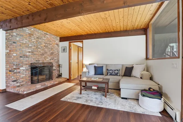 $1,250,000 | 384 River Road, Carlisle, MA 01741