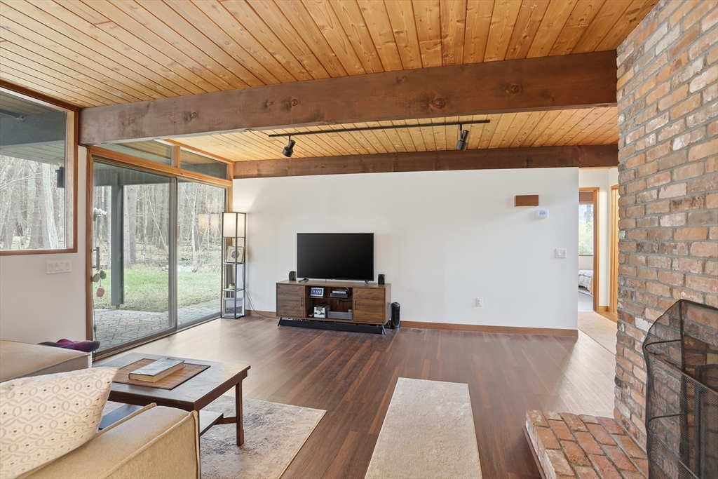 384 River Road Carlisle, MA 01741 - Photo 30 of 42