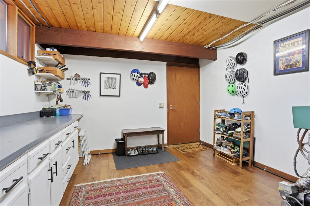 384 River Road Carlisle, MA 01741 - Photo 37 of 42