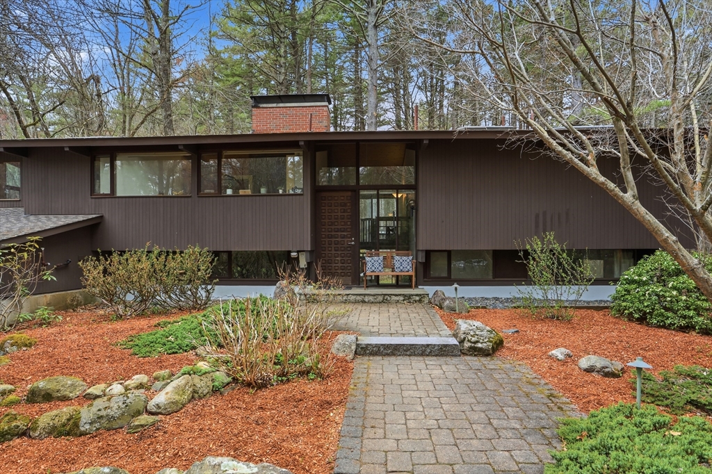 384 River Road Carlisle, MA 01741 - Photo 4 of 42