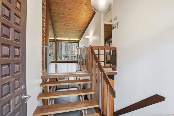 $1,250,000 | 384 River Road, Carlisle, MA 01741