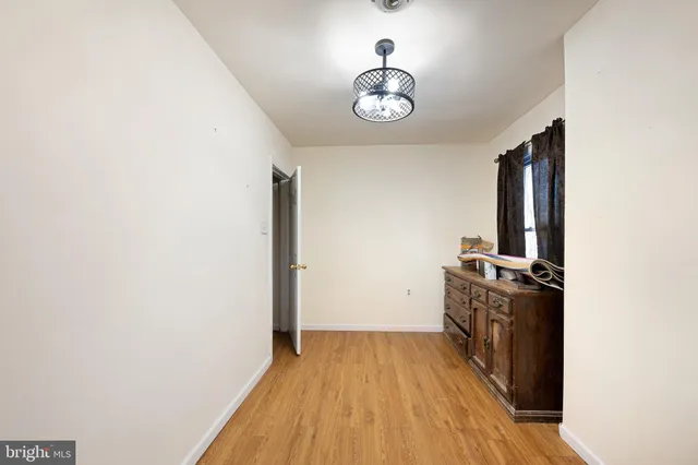 $305,000 | 6 North Railroad Avenue, Wyoming, DE 19934