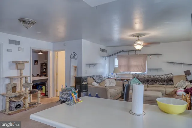 $305,000 | 6 North Railroad Avenue, Wyoming, DE 19934