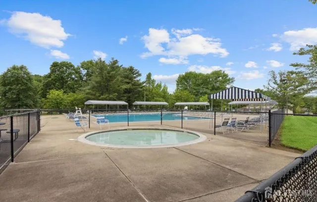 $474,999 | 125 Archery Court, Old Bridge, NJ 08857