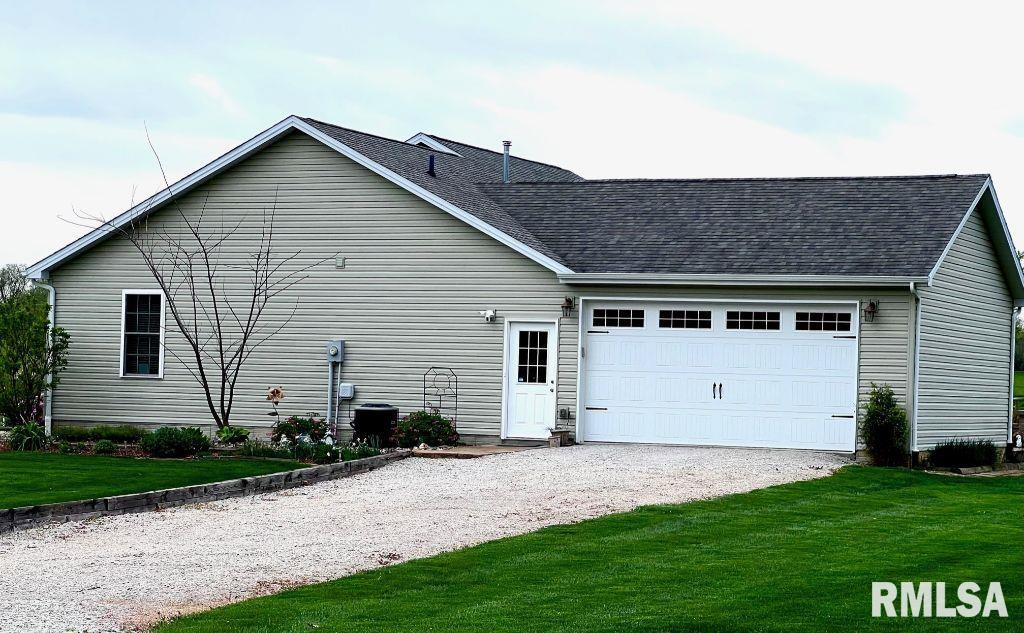 3287 County Road 2 3/4 A Springfield, IL 62712 - Photo 13 of 53