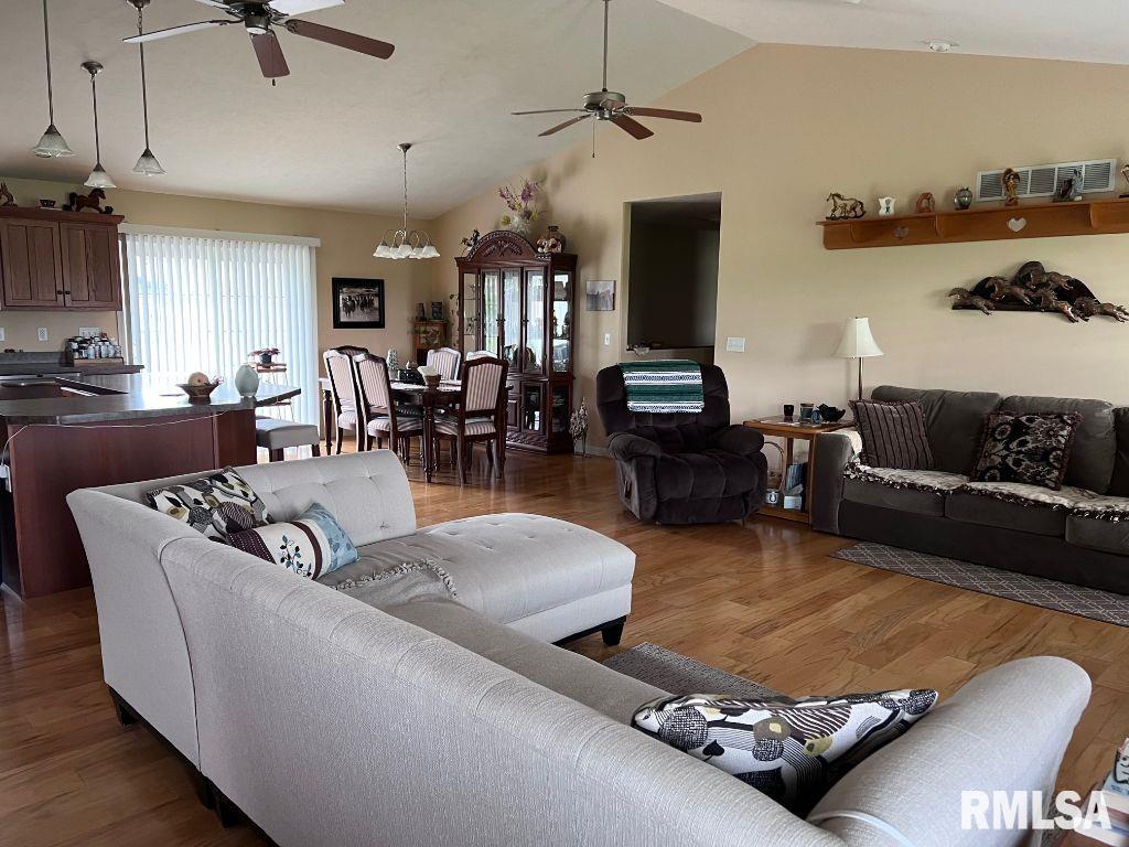 3287 County Road 2 3/4 A Springfield, IL 62712 - Photo 15 of 53