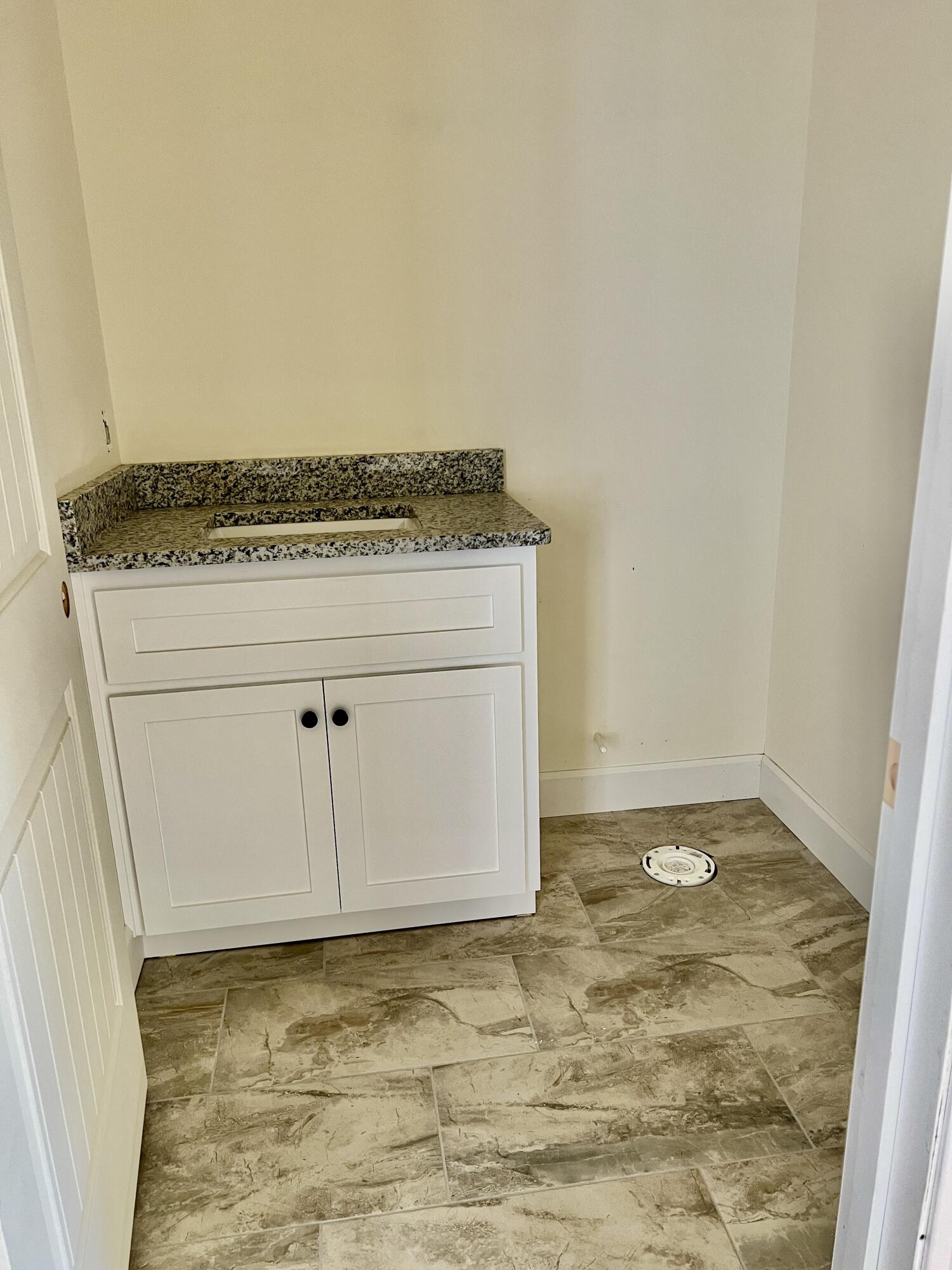 8290 Covert Drive Aiken, SC 29803 - Photo 12 of 37