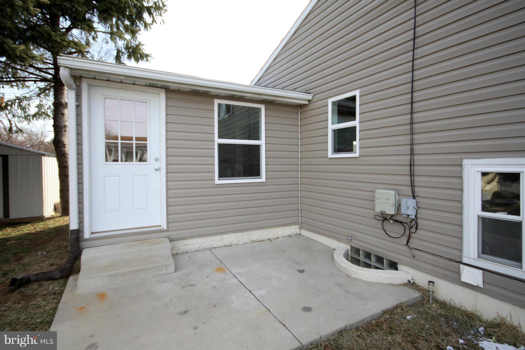 924 Prestwood Road Baltimore, MD 21228 - Photo 25 of 26 Exterior (Rear)