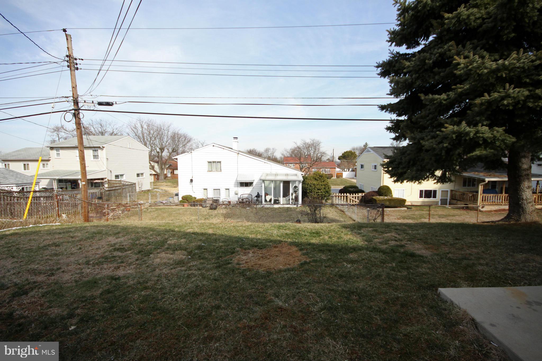 924 Prestwood Road Baltimore, MD 21228 - Photo 26 of 26 Exterior (Rear)