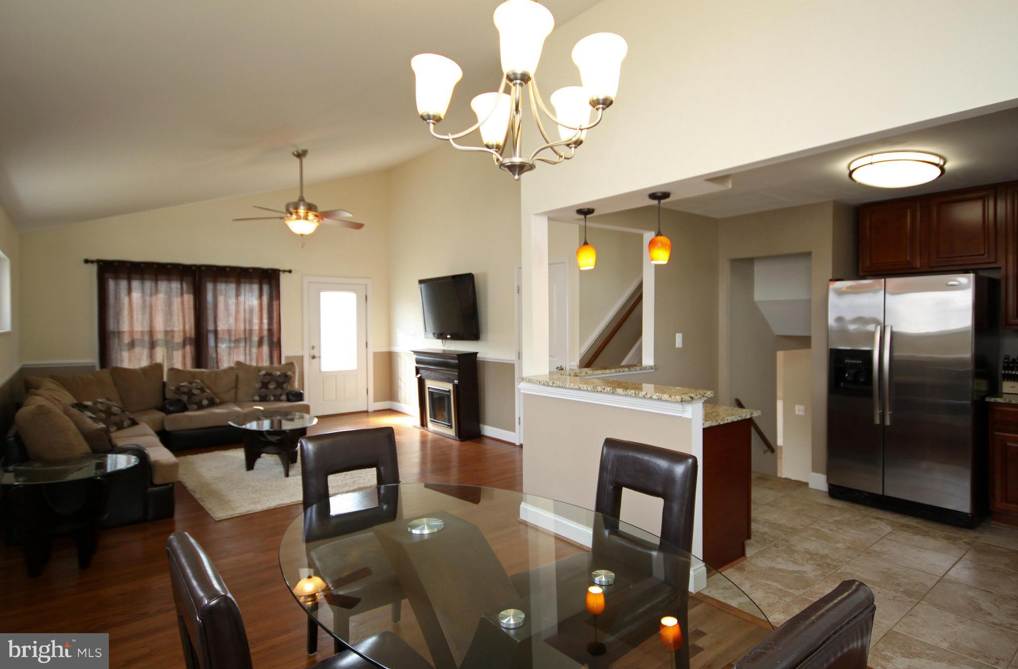 924 Prestwood Road Baltimore, MD 21228 - Photo 9 of 26 Interior (General)
