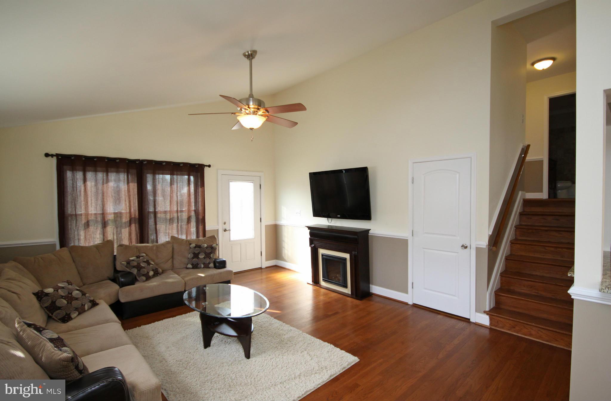 924 Prestwood Road Baltimore, MD 21228 - Photo 10 of 26 Interior (General)