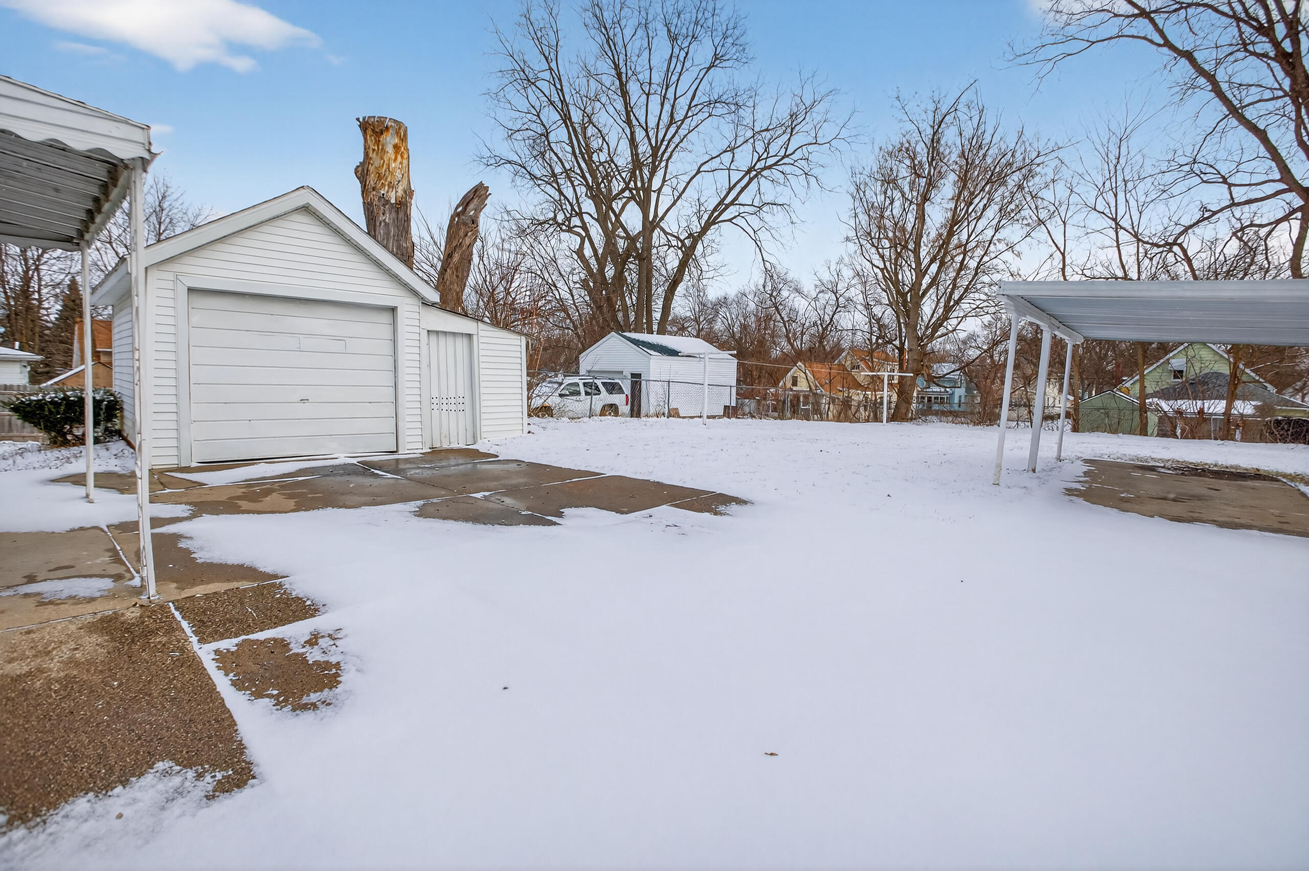 503 Gilbert Street Jackson, MI 49202 - Photo 5 of 45 005_0N0A7630