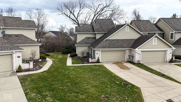 $289,900 | 5769 Spruce Knoll Court, Indianapolis, IN 46220