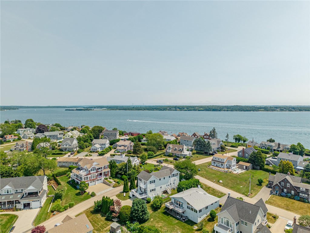 33 Withington Road Narragansett, RI 02882 - Photo 47 of 48