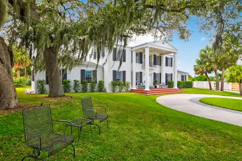 $1,699,000 | 3333 South Indian River Drive, Fort Pierce, FL 34982